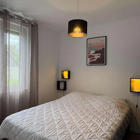 Prázdninový dům Maison 3 Etoiles Avec Jardin Clos, A 800 M De La Plage, Proche Port De Saint-sauveur, Ile-grande - Fr-1-542-22